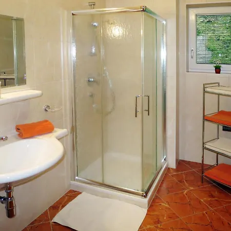 Huber-1 By Interhome